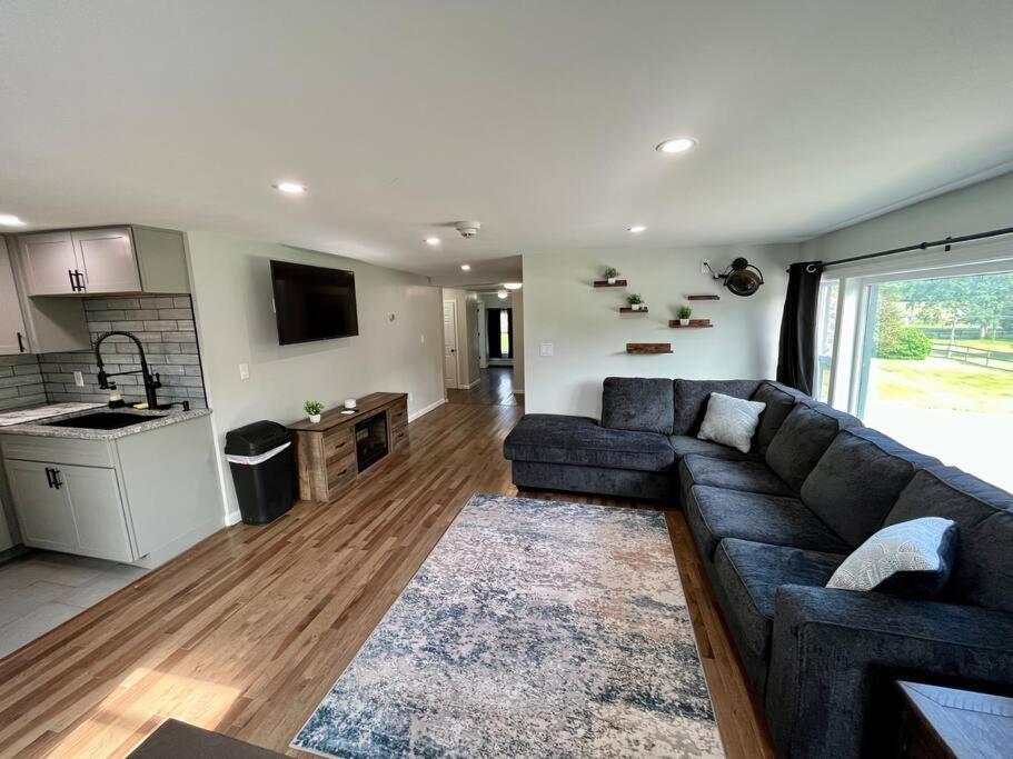 2 Bed Berkshire Getaway @ Stephentown Hotel Extérieur photo